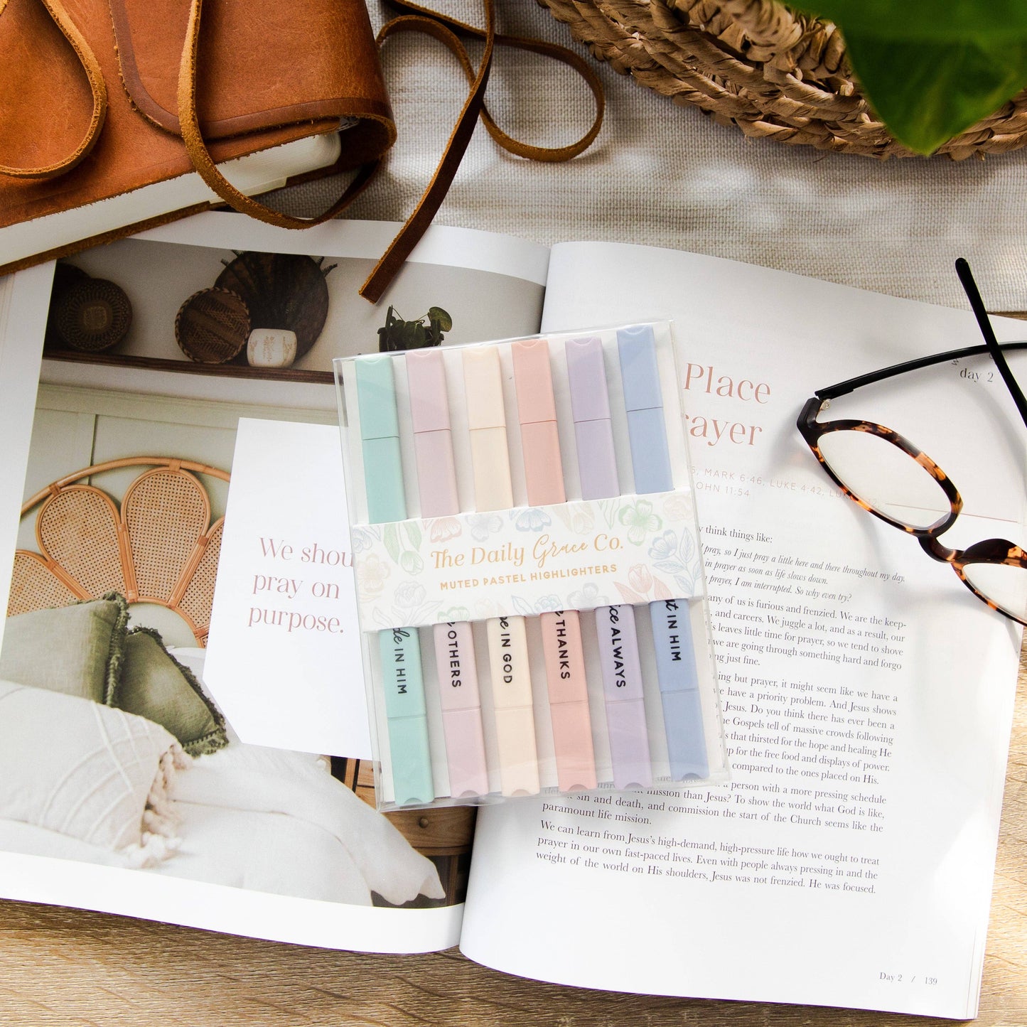 PASTEL HIGHLIGHTERS