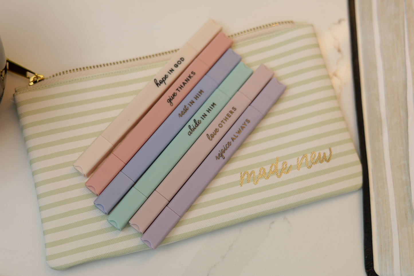 PASTEL HIGHLIGHTERS